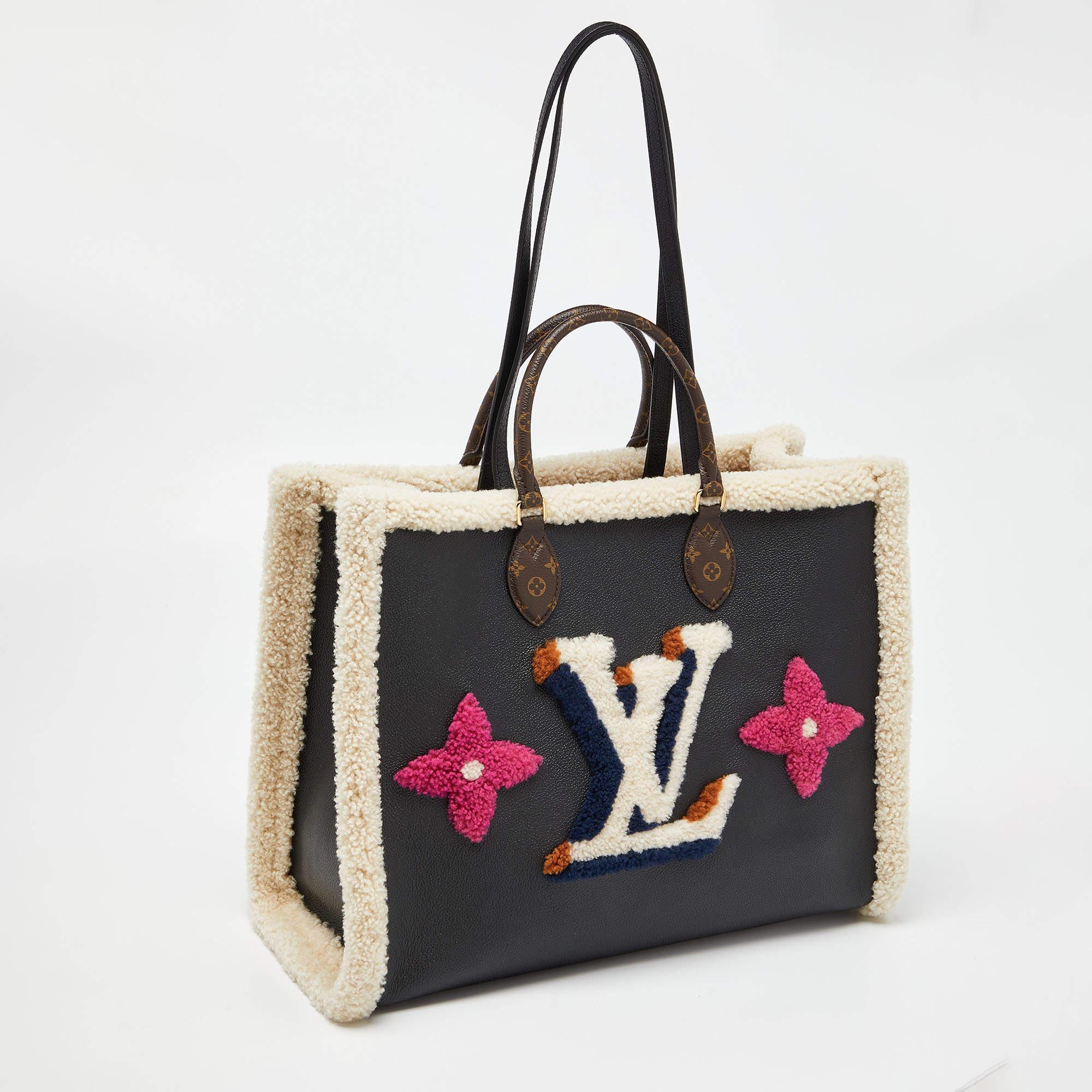 Women's Louis Vuitton Black Shearling Monogram OnTheGo GM Bag For Sale