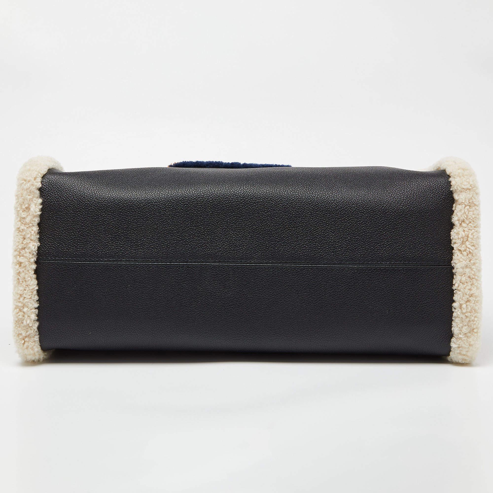 Louis Vuitton Black Shearling Monogram OnTheGo GM Bag For Sale 3