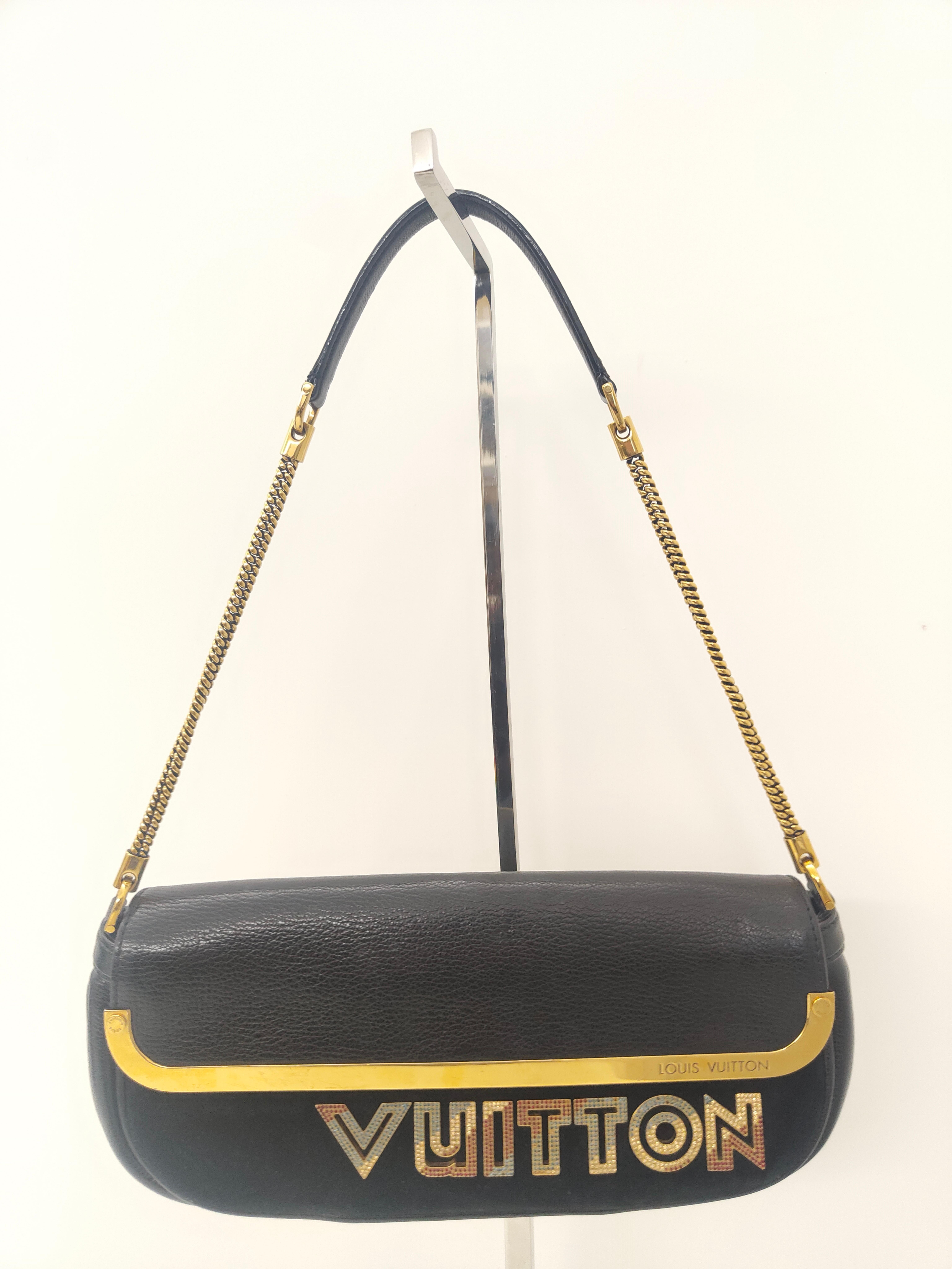 Black Louis Vuitton black shoulder bag pochette For Sale