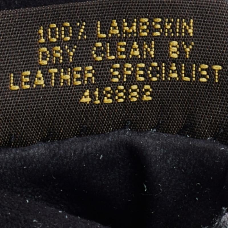 Louis Vuitton Schwarze & silberne Handschuhe aus Wildleder und Leder S Damen im Angebot