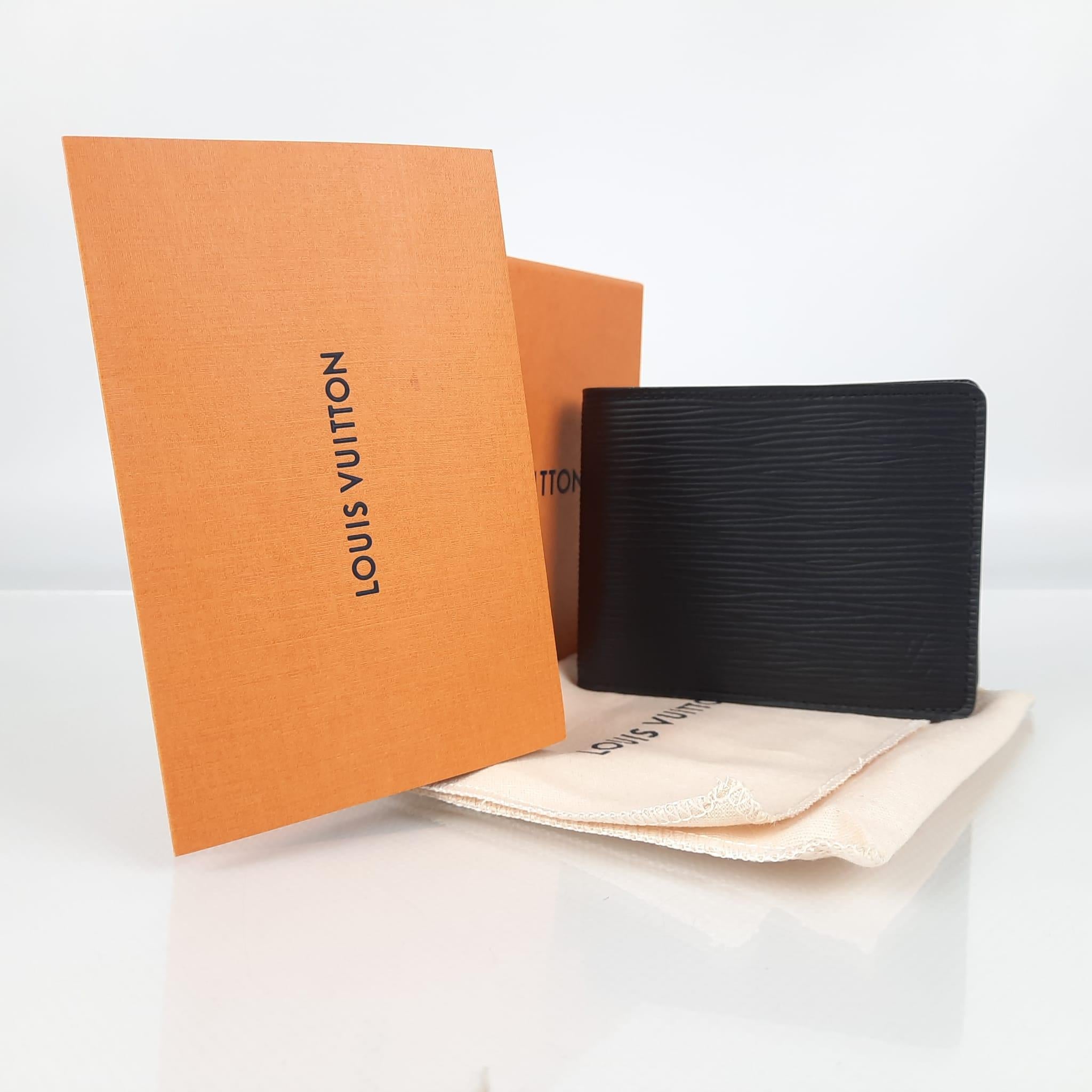 Louis Vuitton Black Slender Wallet In New Condition In Nicosia, CY