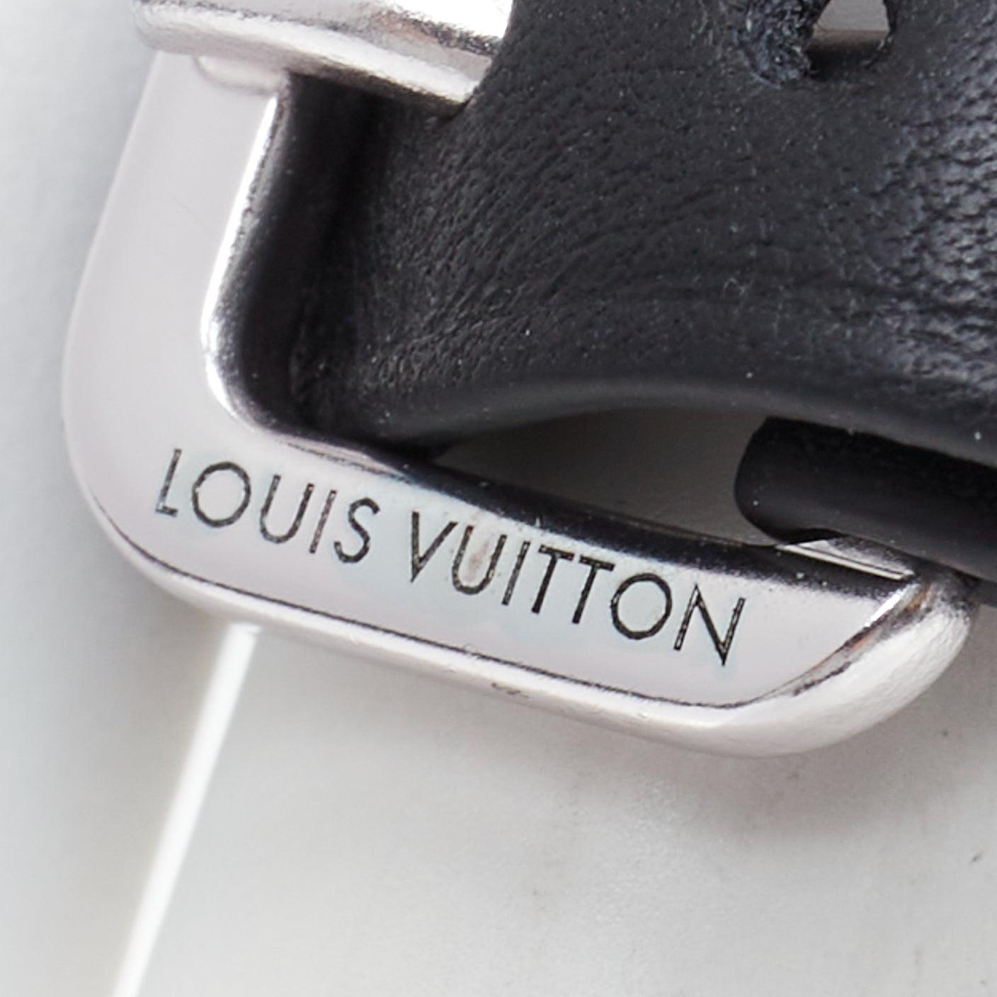 LOUIS VUITTON black soft leather silver LV logo buckle ring In Good Condition For Sale In Hong Kong, NT