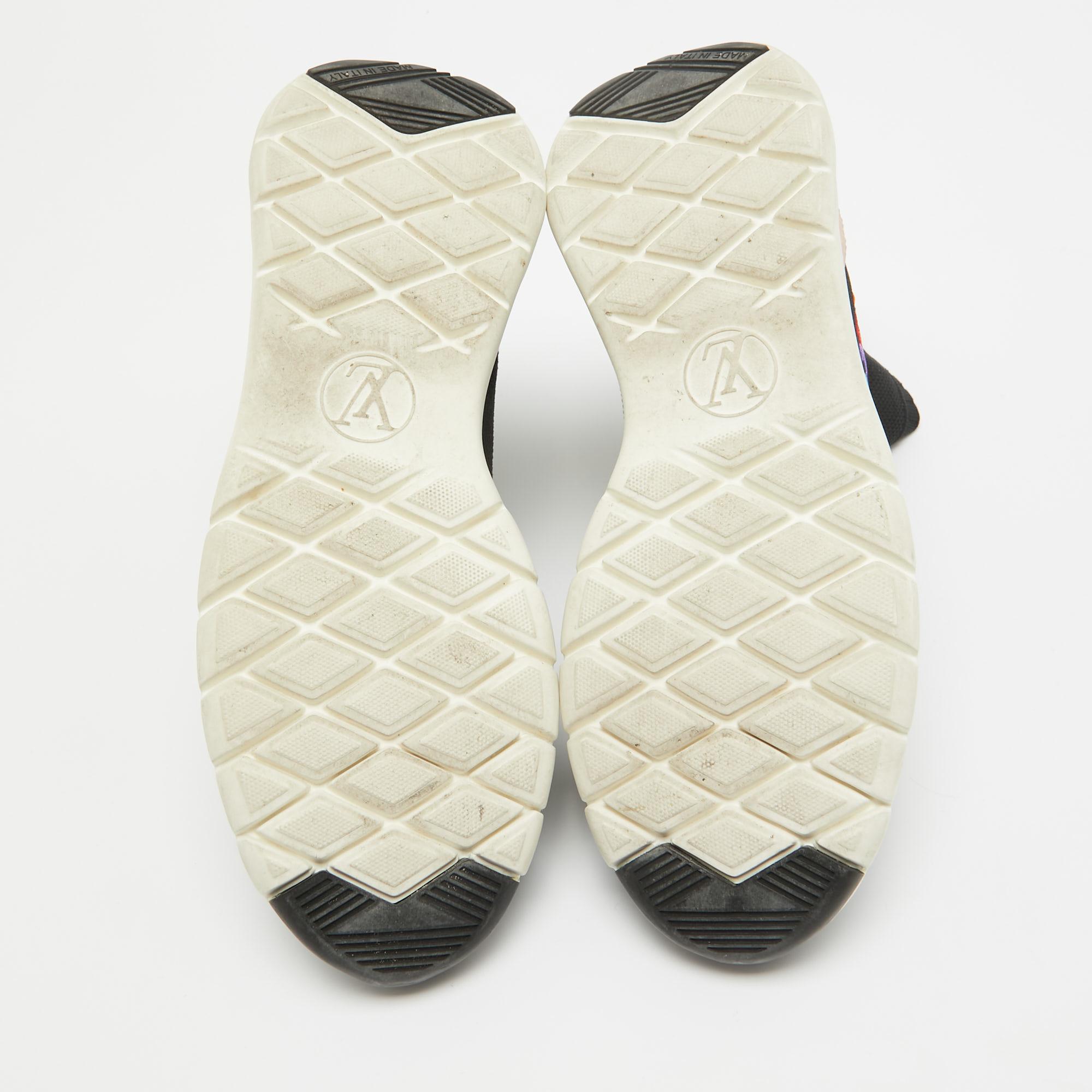 Louis Vuitton Black Stretch Fabric High Top Sneakers Size 36.5 In Good Condition For Sale In Dubai, Al Qouz 2