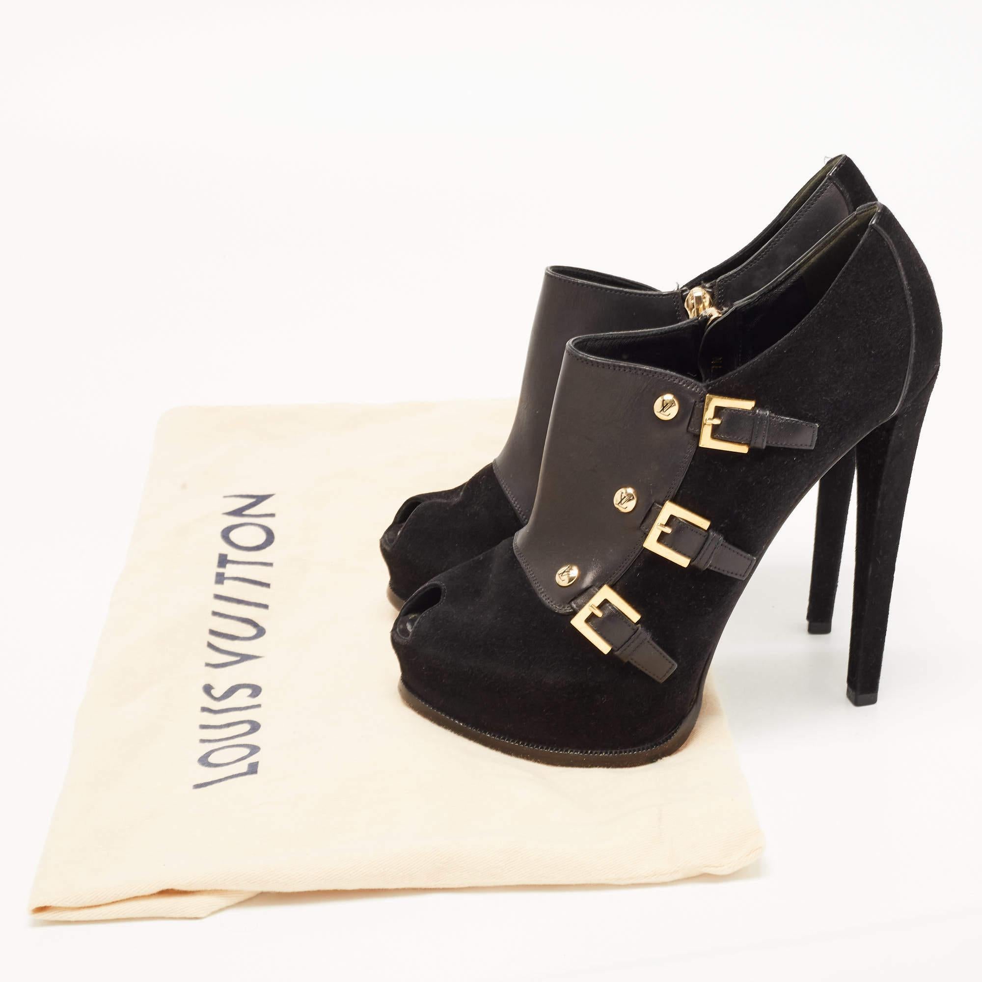 Louis Vuitton Black Suede and Leather Peep Toe Booties Size 39 For Sale 5