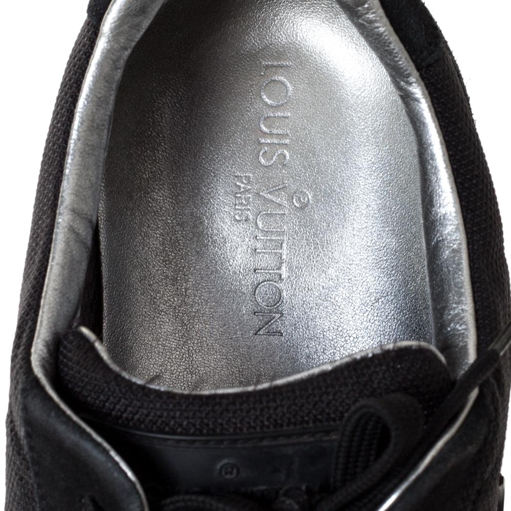 Louis Vuitton Black Suede And Mesh Logo Velcro Strap Sneakers Size 44.5 In Good Condition In Dubai, Al Qouz 2