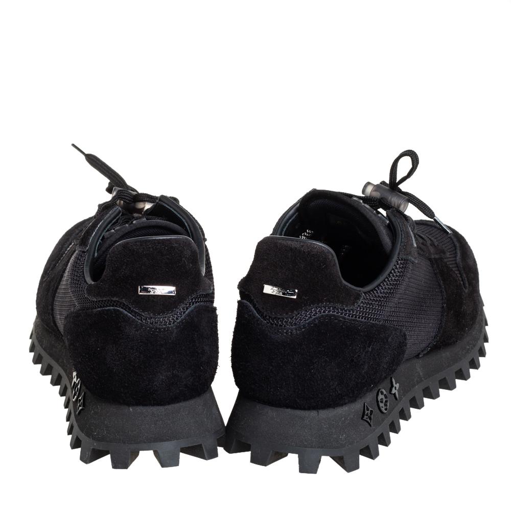 Louis Vuitton Black Suede And Mesh Runner Sneakers Size 41 In New Condition In Dubai, Al Qouz 2