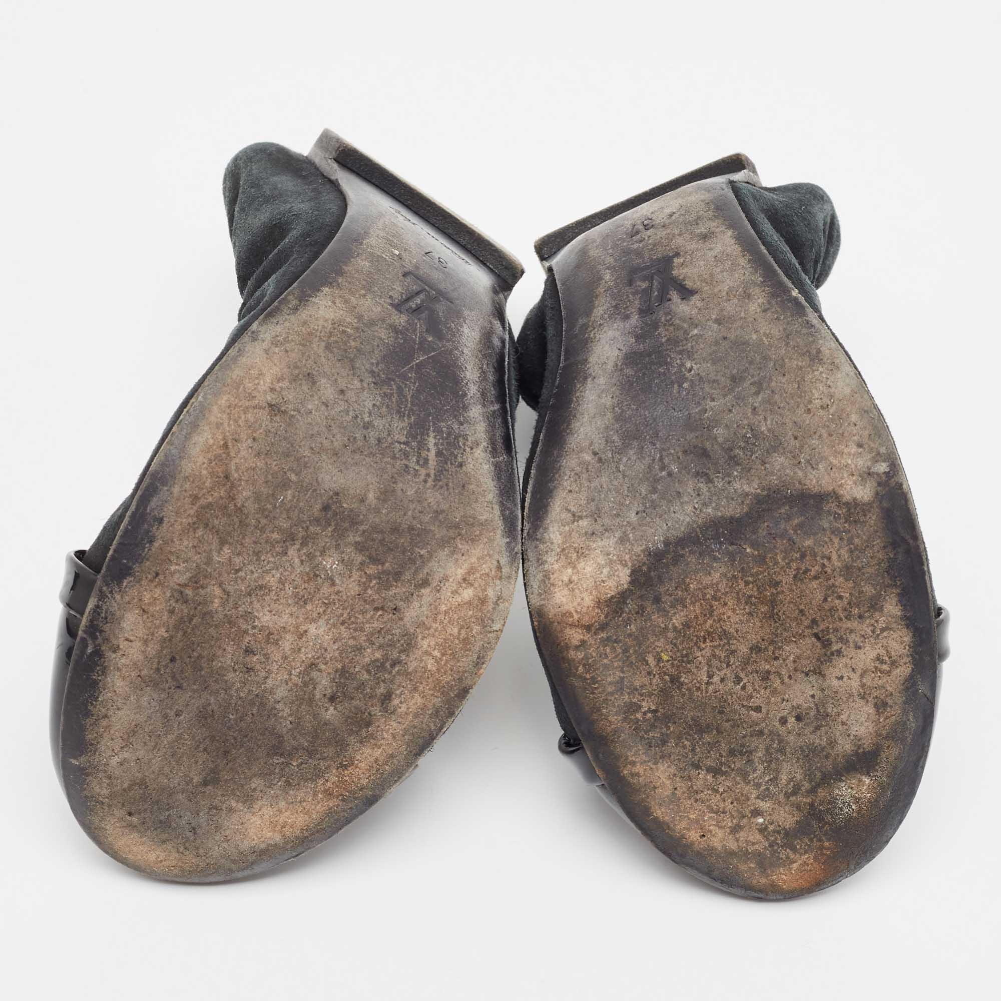 Louis Vuitton Ballerines en daim et cuir verni noir Taille 37 Pour femmes en vente