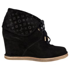 LOUIS VUITTON schwarze FAUVIST-Stiefeletten aus Wildleder, ohne Absatz, Größe 36,5