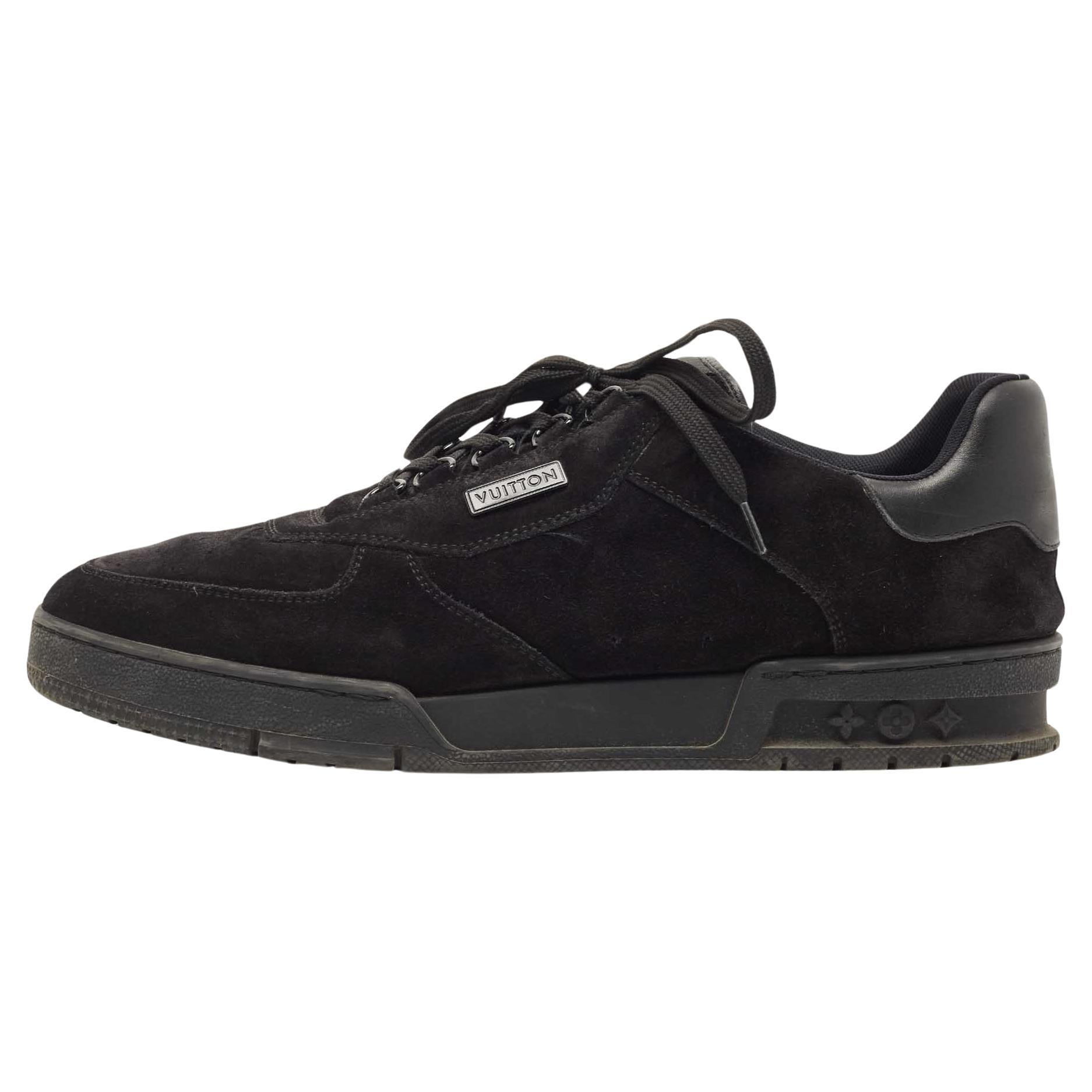 Louis Vuitton Black Runaway Trainer (Mens 9 / Womens 11) 37lr0515 Sneakers  For Sale at 1stDibs