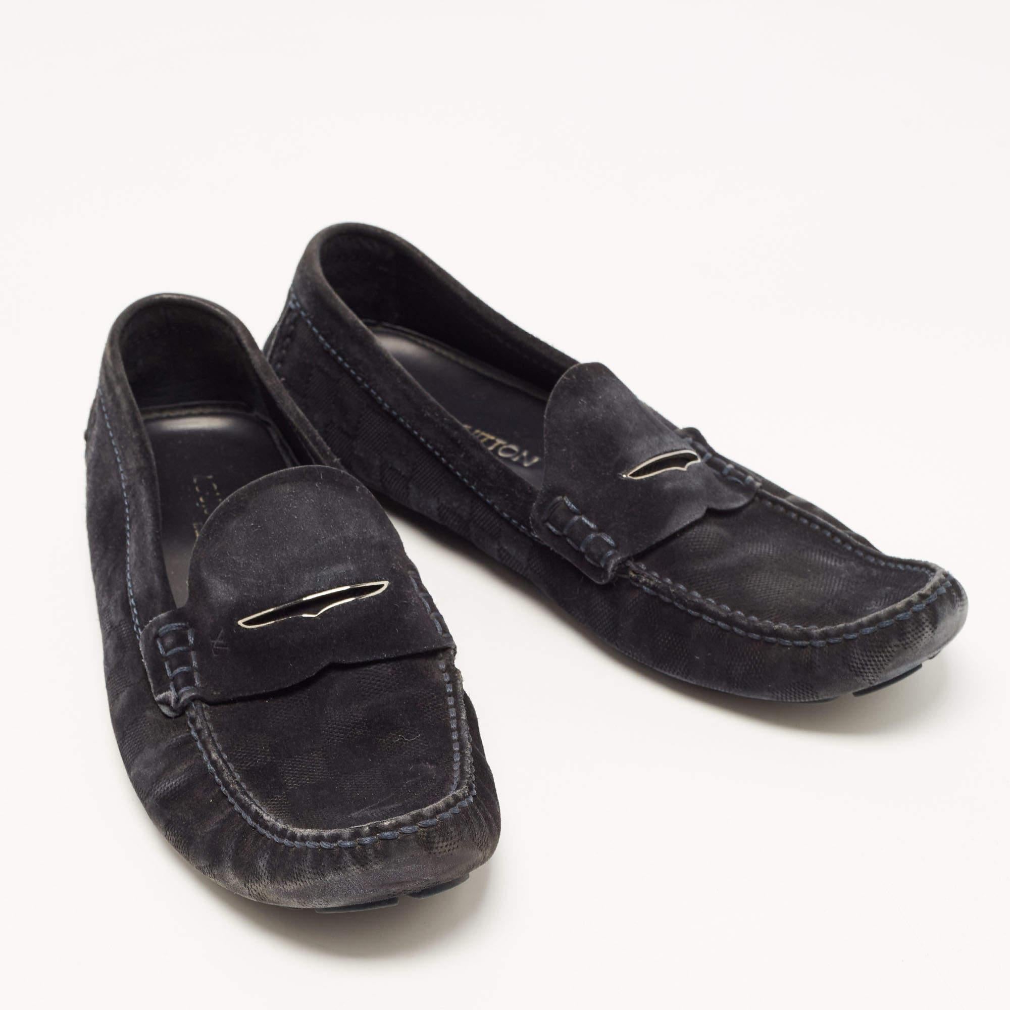 Louis Vuitton Mocasines Montecarlo de ante negro Talla 43.5 en Bastante bueno estado para la venta en Dubai, Al Qouz 2