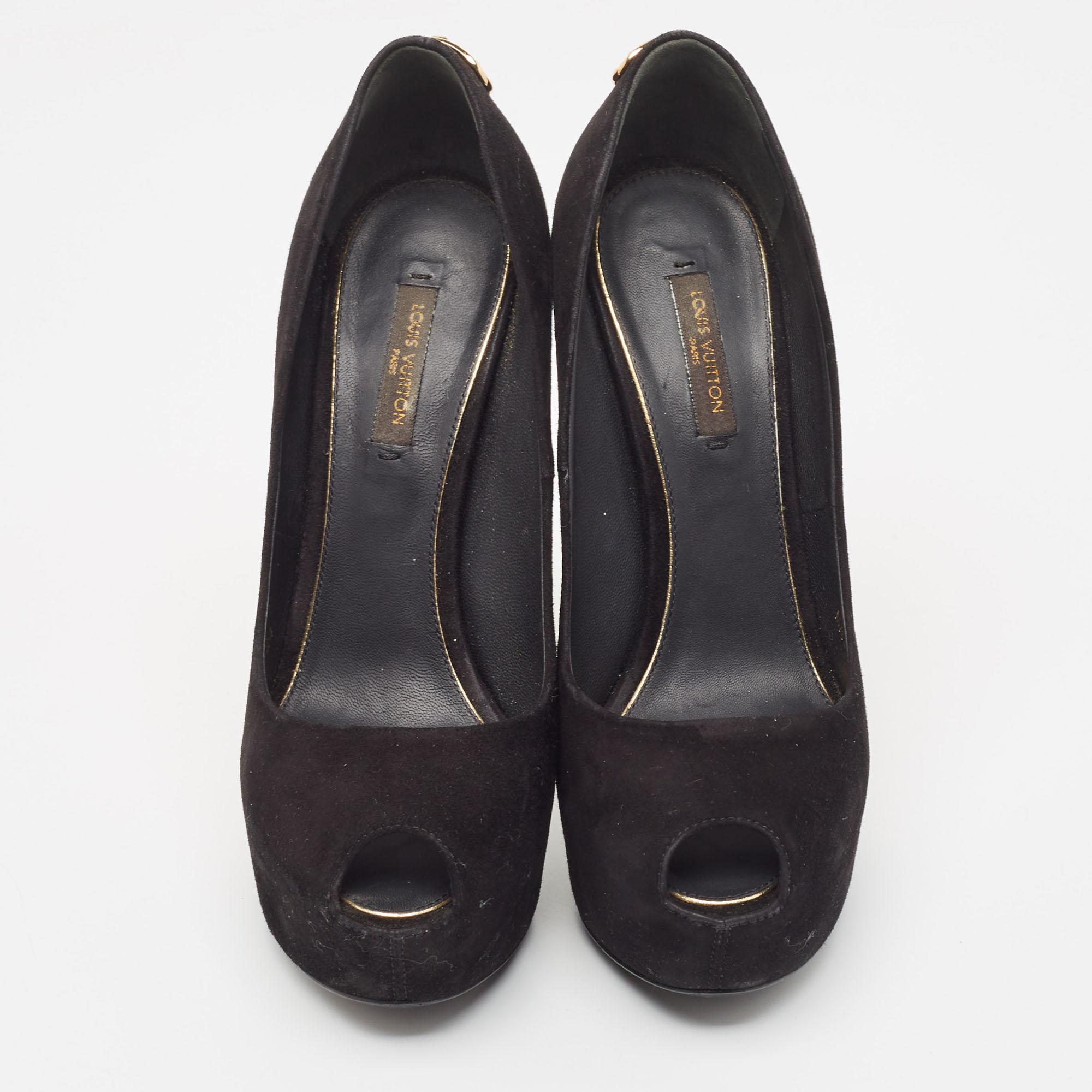 Women's Louis Vuitton Black Suede Oh Really! Pumps Size 35.5 For Sale