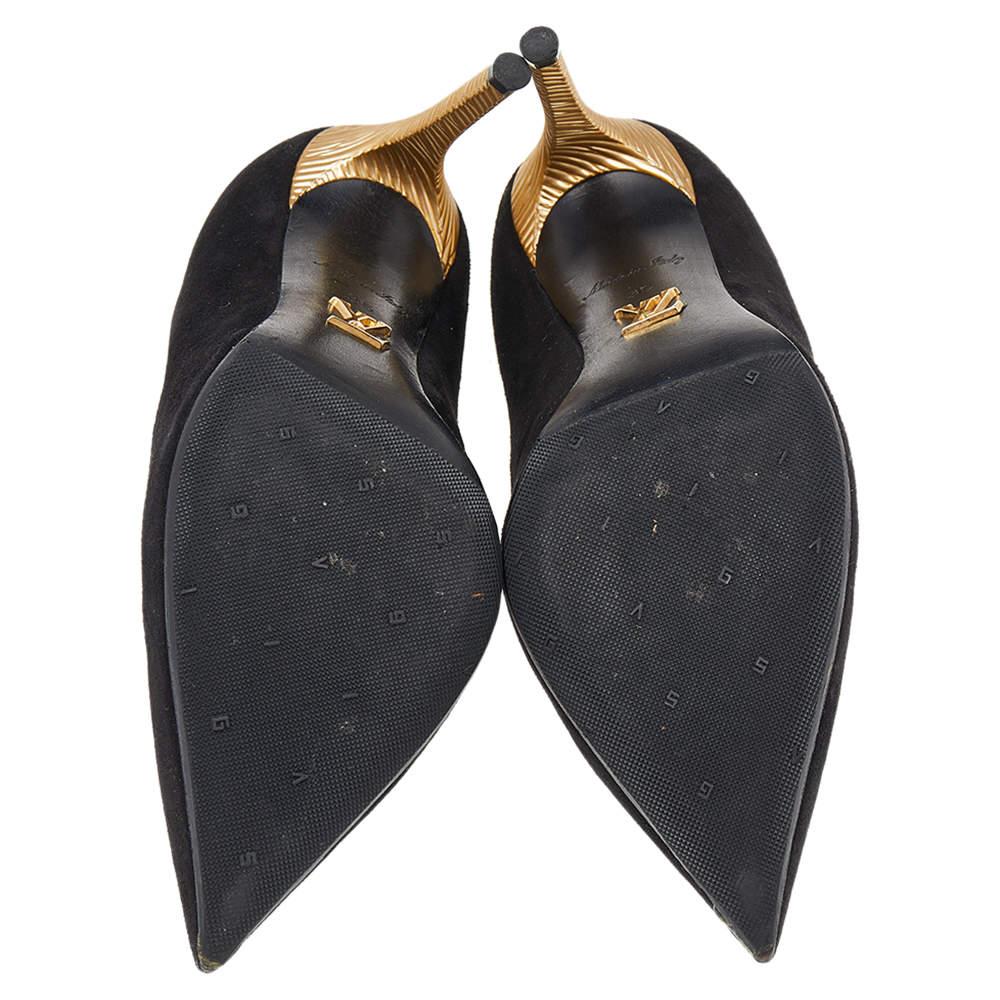 Louis Vuitton Black Suede Pointed Toe Pumps Size 35 2