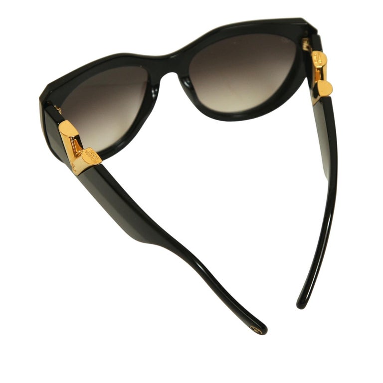 LOUIS VUITTON Schwarze Sonnenbrille MY FAIR LADY Acetatgrau