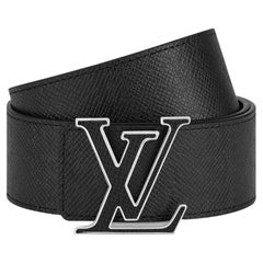 Louis Vuitton Black Taïga Calf Leather LV Initials 40mm Reversible Belt