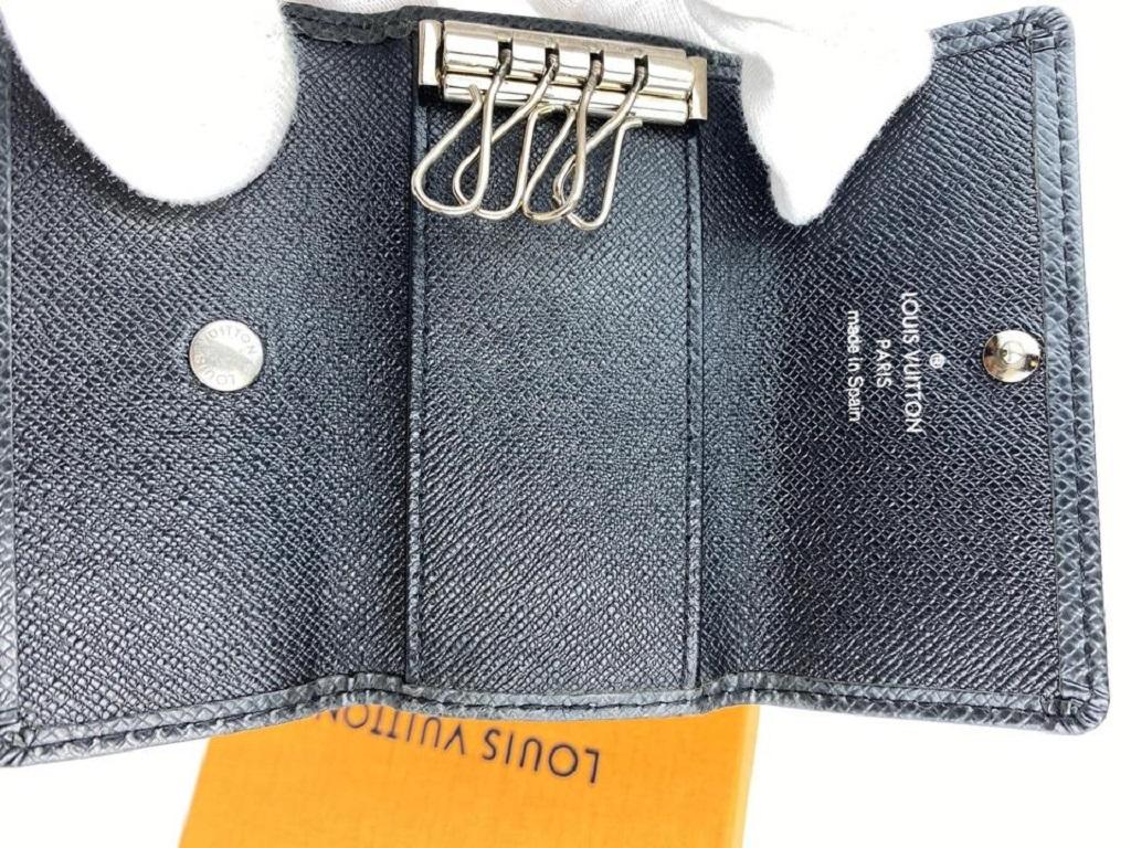 Women's Louis Vuitton Black Taiga Leather 4 Key Multicles Holder 16L859