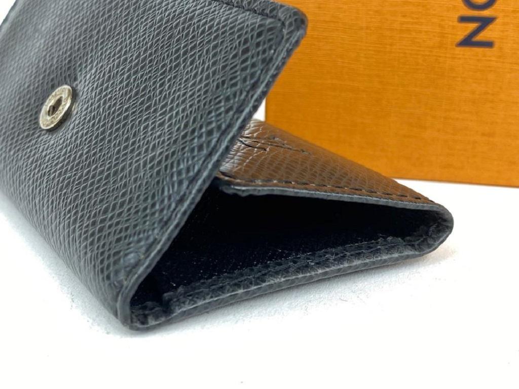 Louis Vuitton Black Taiga Leather 4 Key Multicles Holder 16L859 5