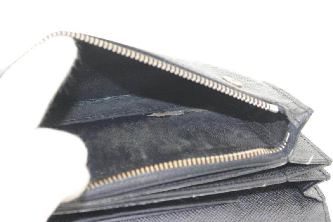 Louis Vuitton Black Taiga Leather Accordion Chain Wallet Long Flap 426lv61 In Good Condition In Dix hills, NY