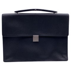 Angara Porte Dokumenten-Aktentasche von Louis Vuitton aus schwarzem Taiga-Leder