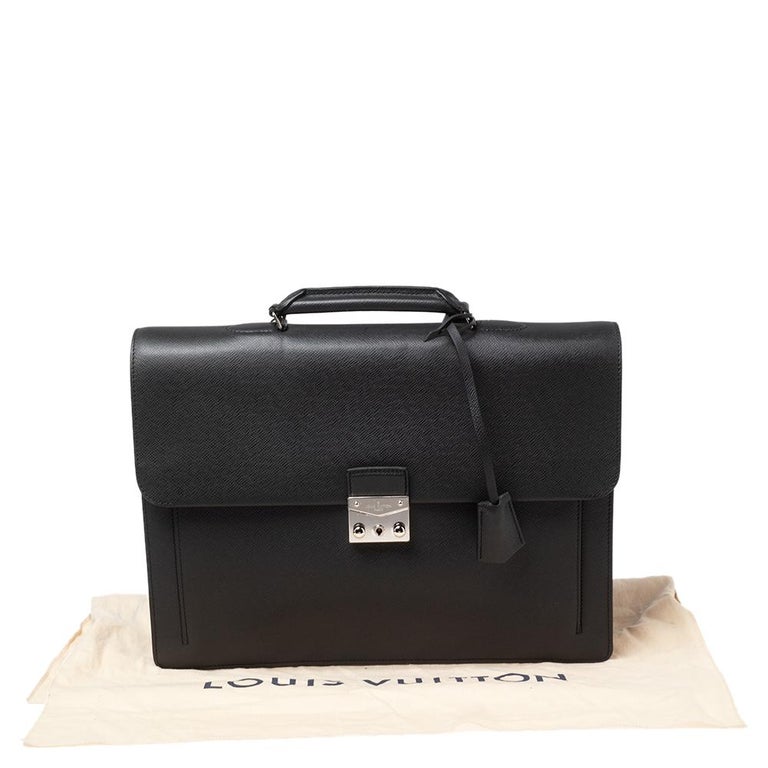 Louis Vuitton Black Taiga Leather Odessa Laptop Bag ref.371147