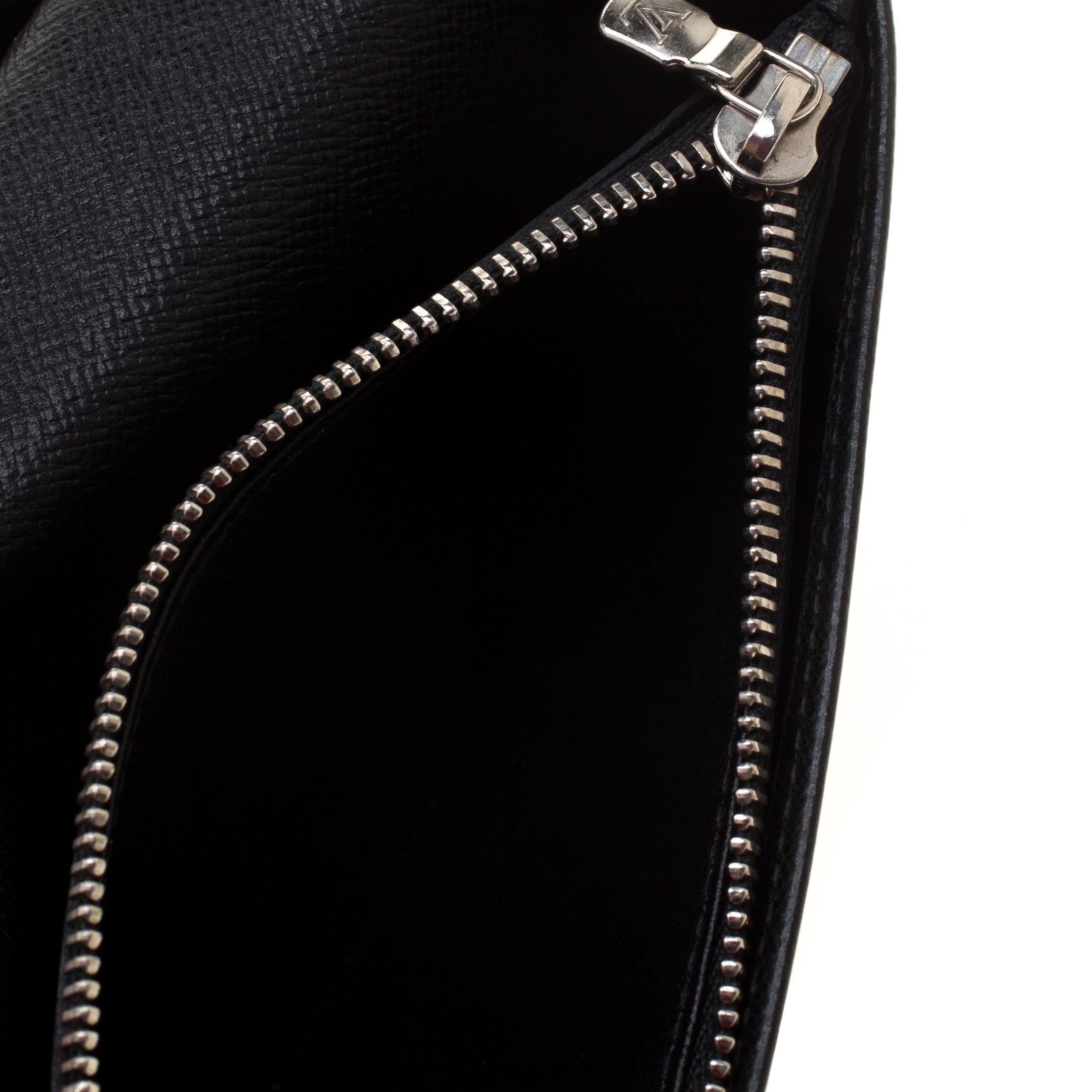 Women's Louis Vuitton Black Taiga Leather Brazza Wallet