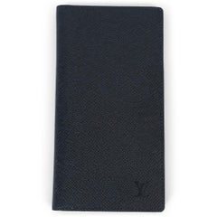 LOUIS VUITTON black Taiga leather BRAZZA Wallet