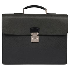 Louis Vuitton Cartella Moskova in pelle di vitello e taiga nera