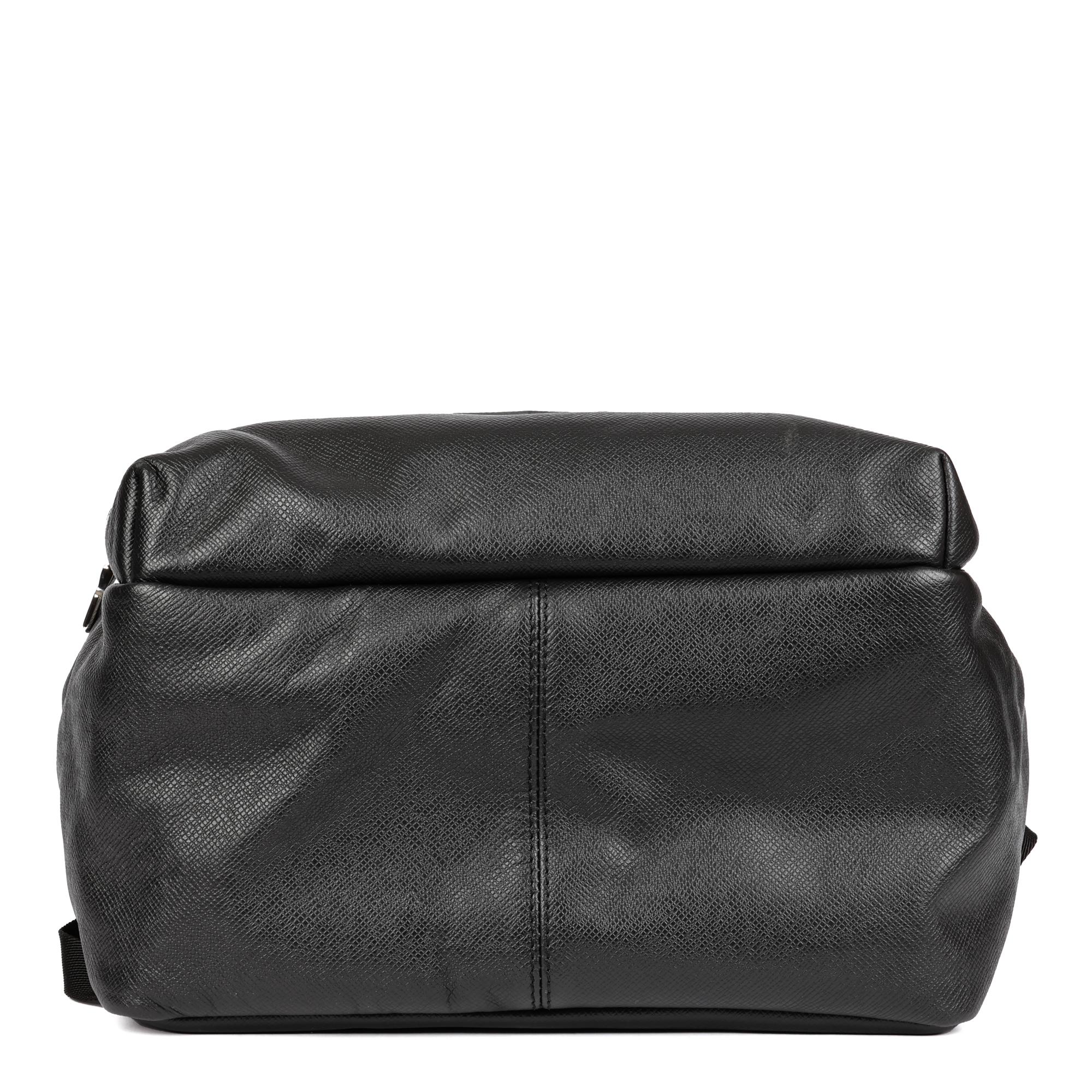 Louis Vuitton Black Taiga Leather Discovery PM Backpack en venta 1
