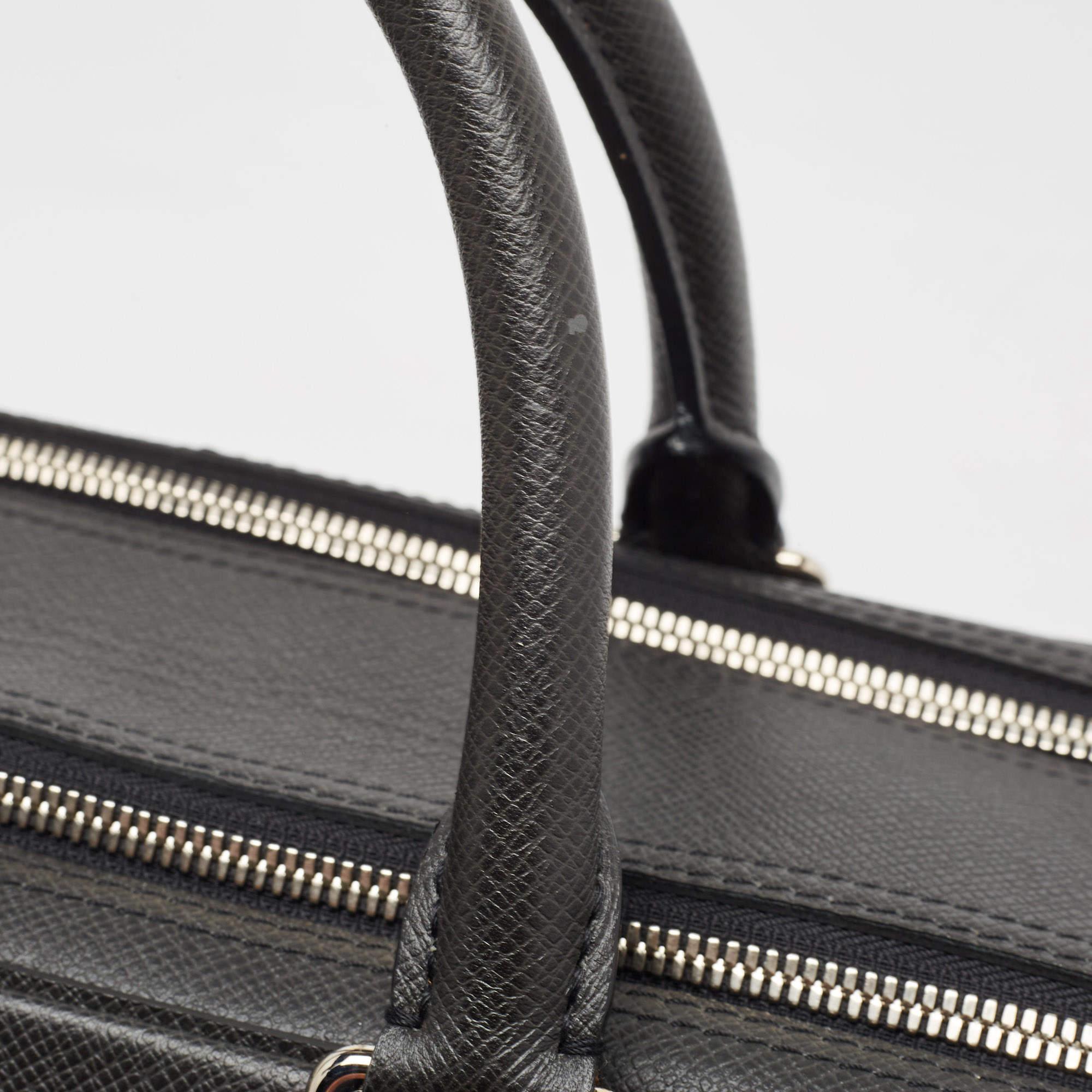 Louis Vuitton Black Taiga Leather Documents Briefcase Bag In Good Condition For Sale In Dubai, Al Qouz 2
