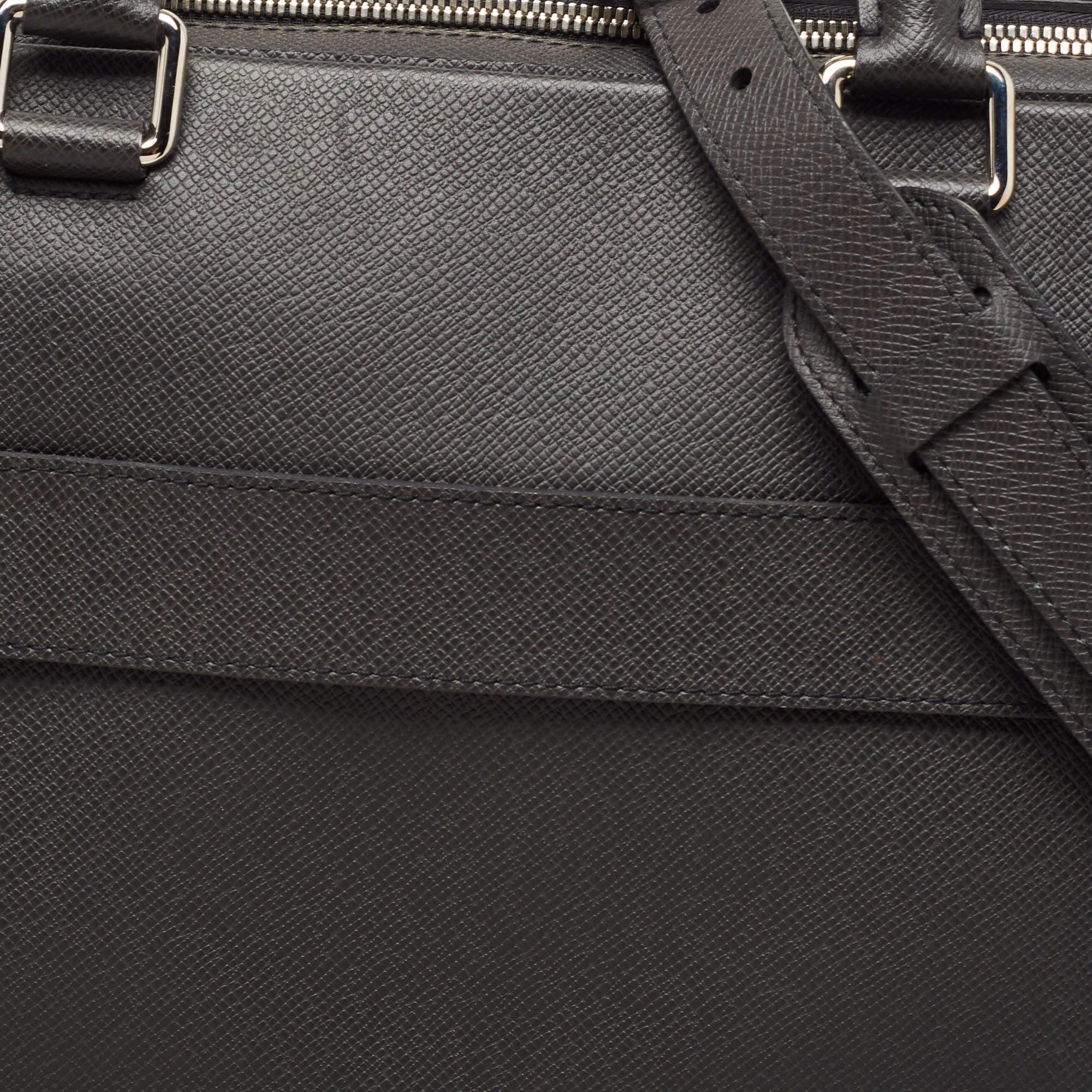 Men's Louis Vuitton Black Taiga Leather Documents Briefcase Bag For Sale