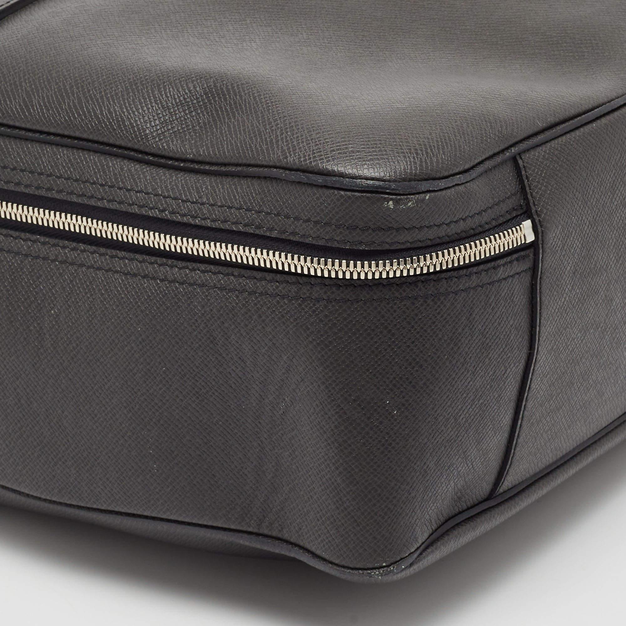 Louis Vuitton Black Taiga Leather Documents Briefcase Bag 2