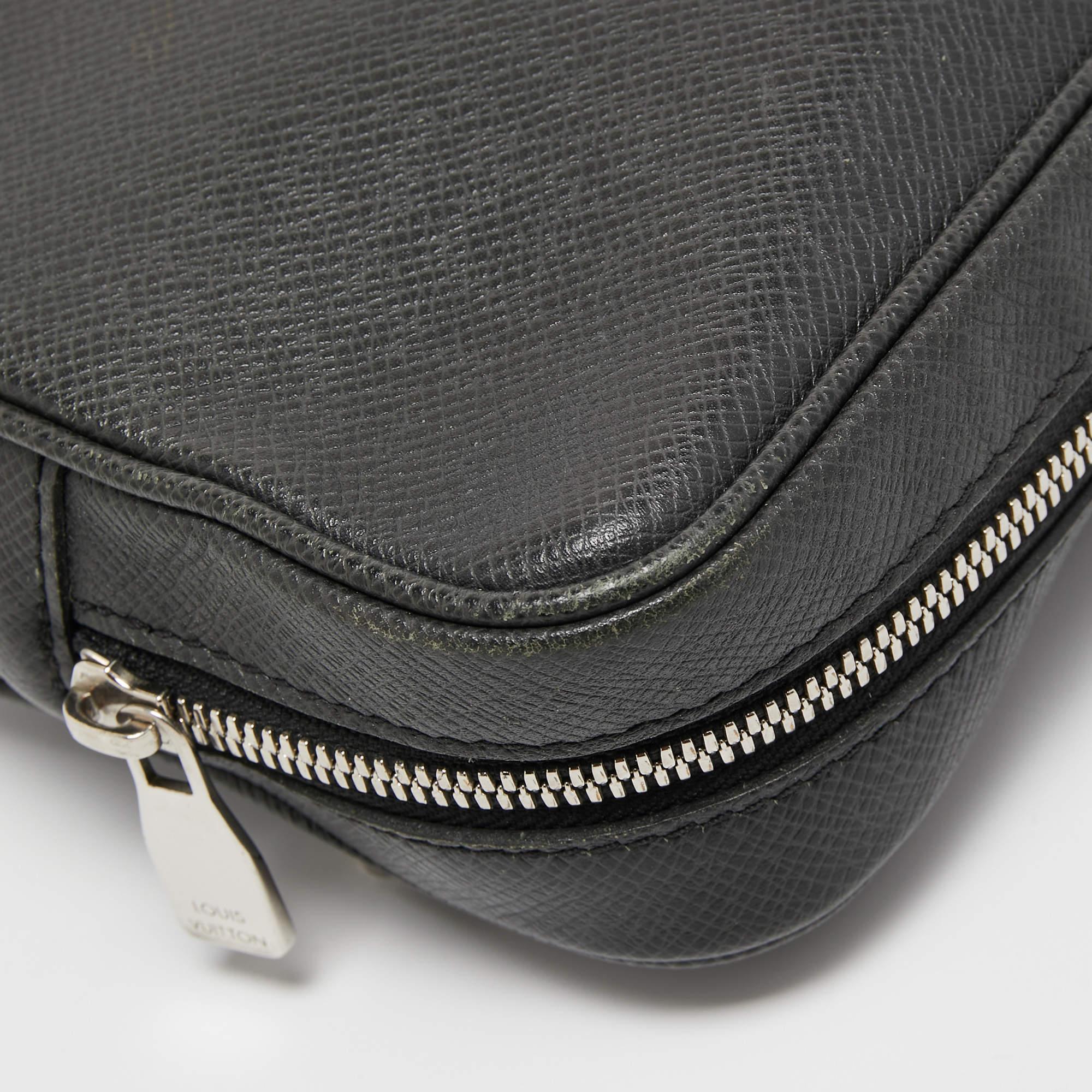 Louis Vuitton Black Taiga Leather Kasai Clutch Bag 9