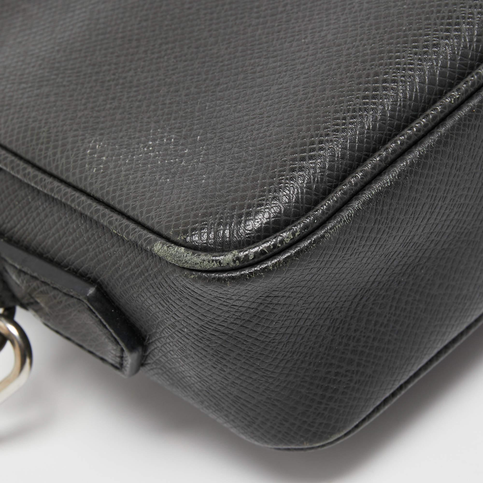 Louis Vuitton Black Taiga Leather Kasai Clutch Bag 4