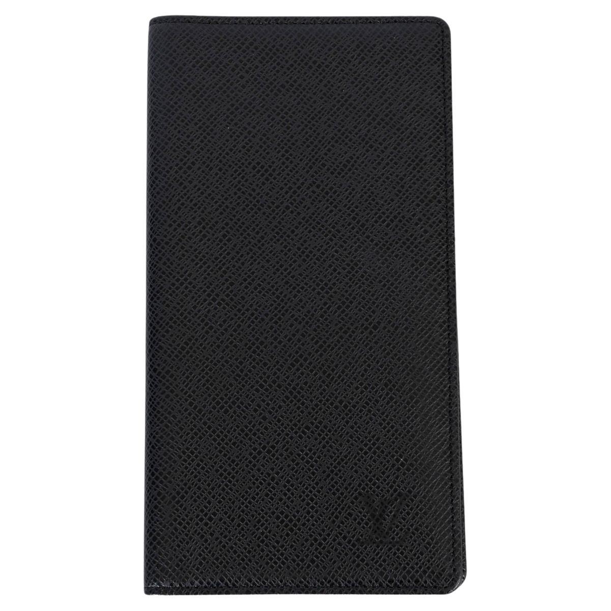 LOUIS VUITTON black Taiga leather LONG CREDIT CARD Wallet For Sale
