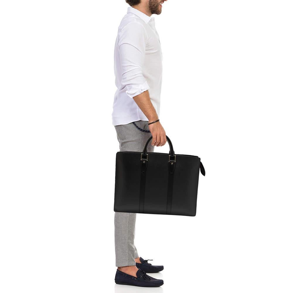 Louis Vuitton Black Taiga Leather Lozan Briefcase In Good Condition In Dubai, Al Qouz 2