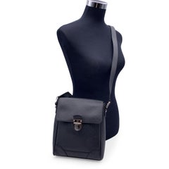 Louis Vuitton Black Taiga Leather Luka Messenger Crossbody Bag
