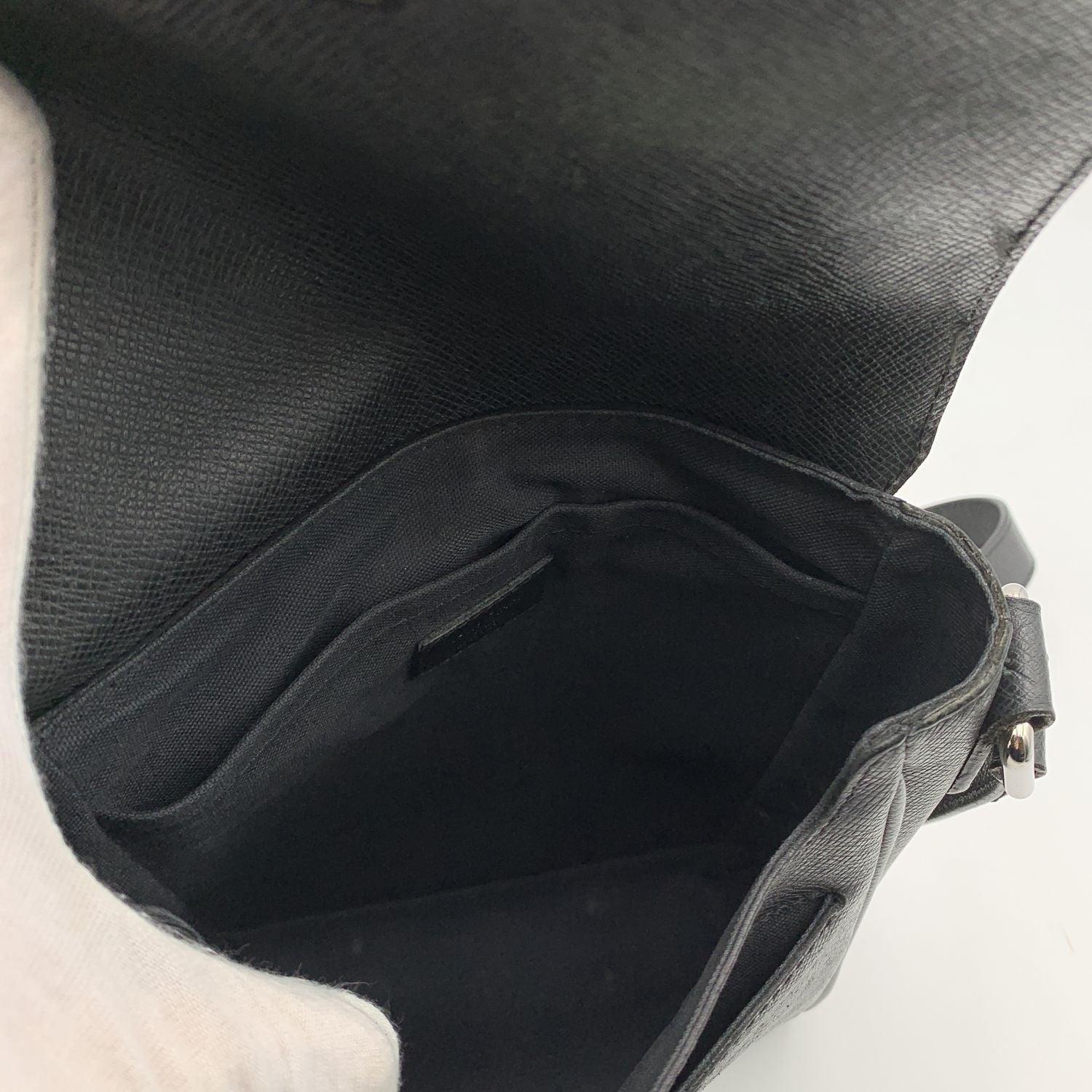 Louis Vuitton Black Taiga Leather Luka Messenger Crossbody Bag 1