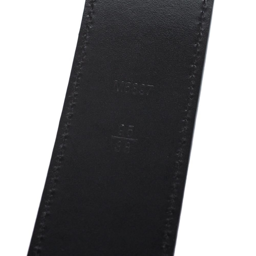 Louis Vuitton Black Taiga Leather LV Initiales Belt 95CM In Good Condition In Dubai, Al Qouz 2