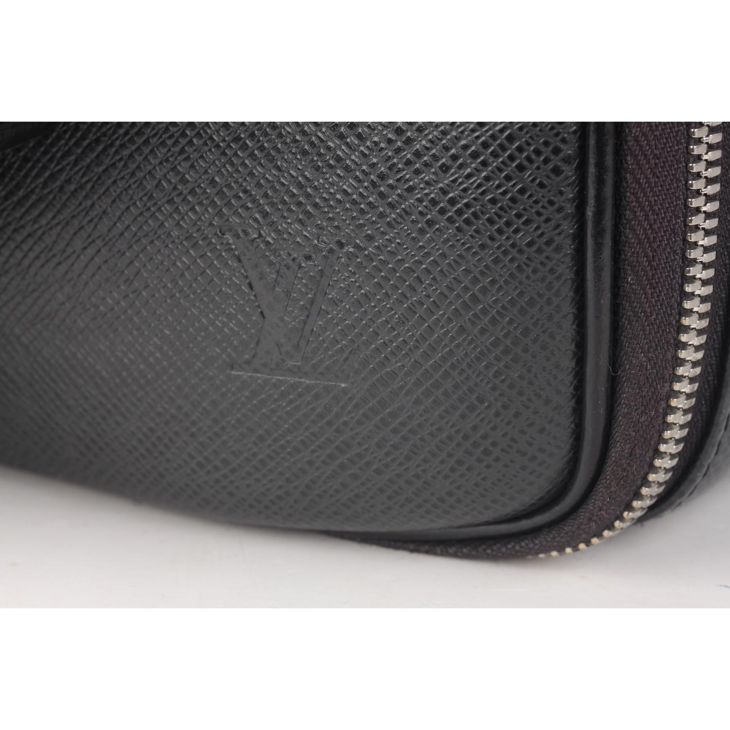 Women's or Men's Louis Vuitton Black Taiga Leather Odessa Computer Case Briefcase