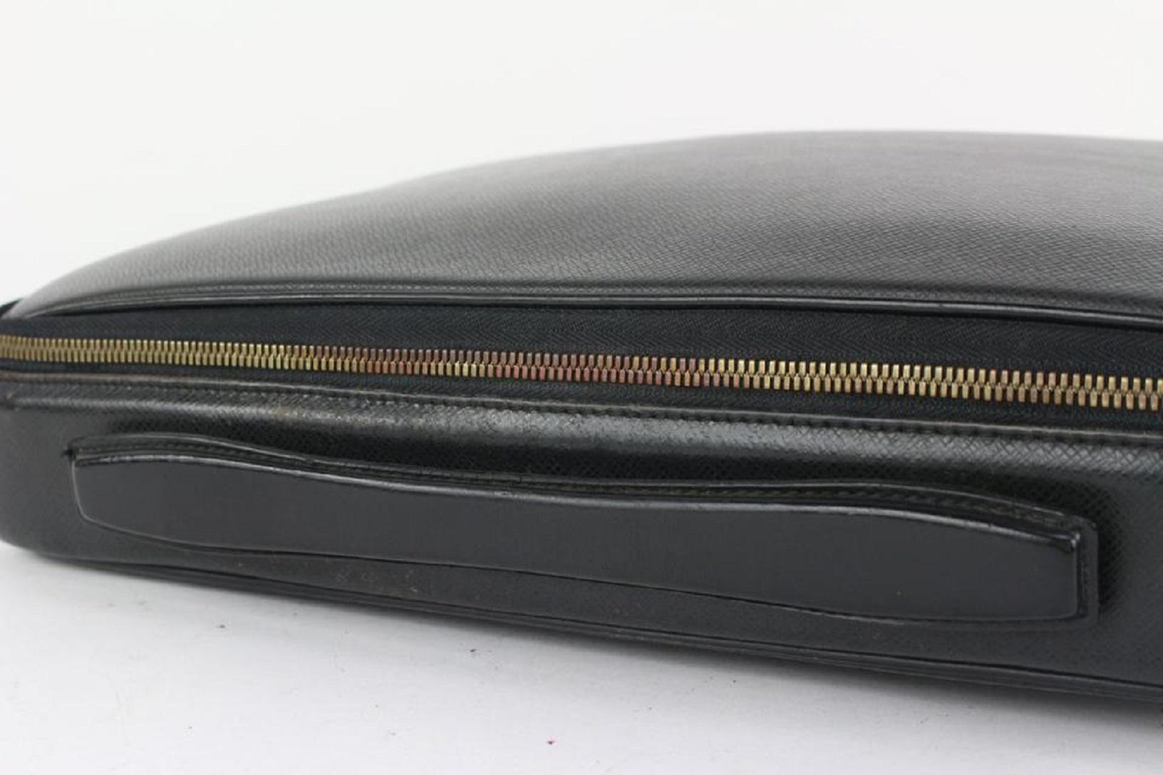 Louis Vuitton Black Taiga Leather Odessa Laptop Bag 917lv17 For Sale 2