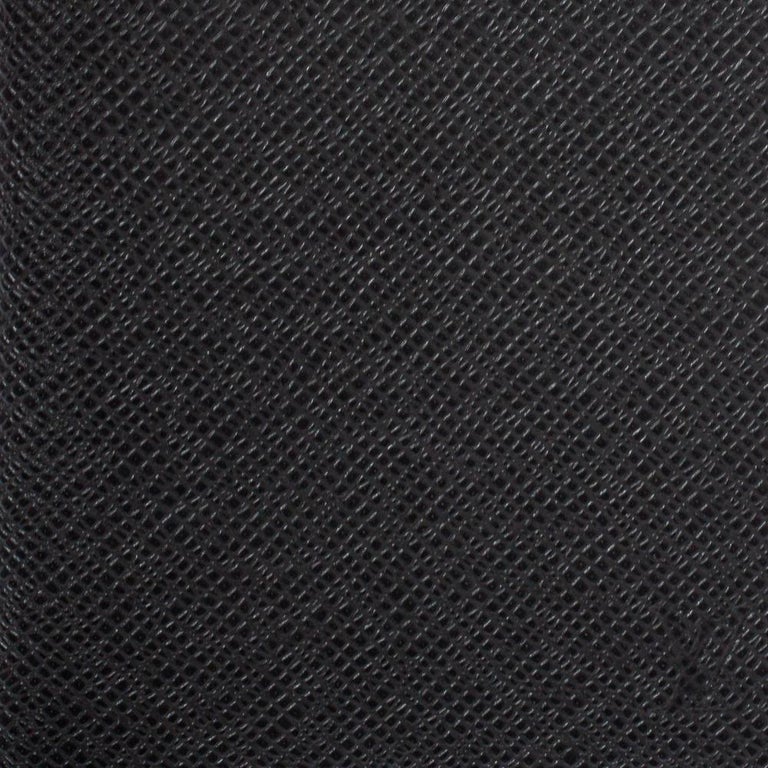 Louis Vuitton PASSPORT COVER TAIGA CHOCO Dark brown Leather ref