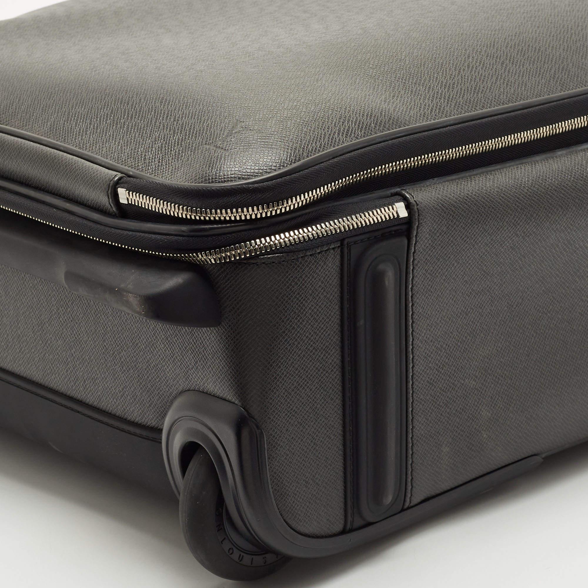 Louis Vuitton Black Taiga Leather Pegase Legere 55 Business Suitcase 9
