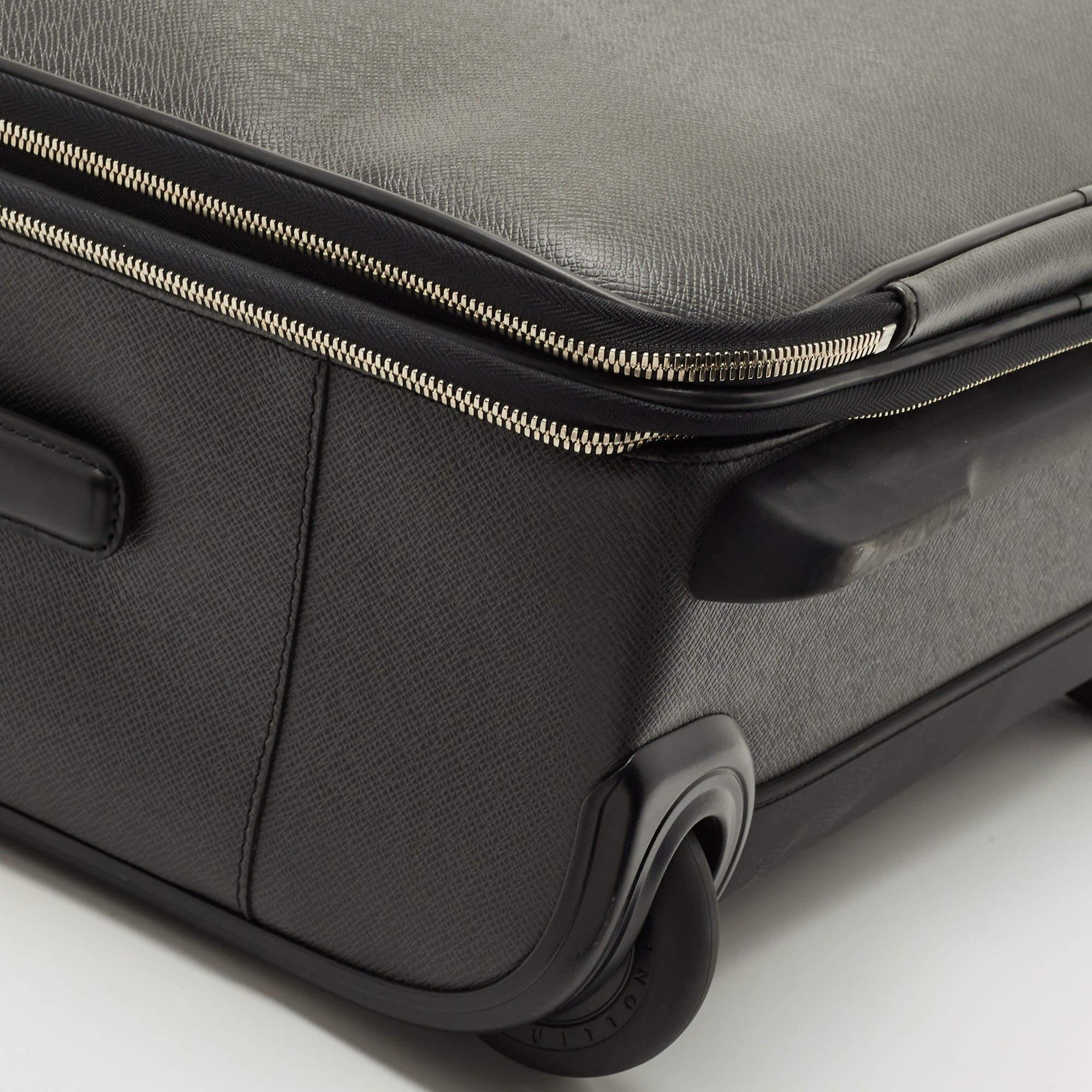 Louis Vuitton Black Taiga Leather Pegase Legere 55 Business Suitcase 11