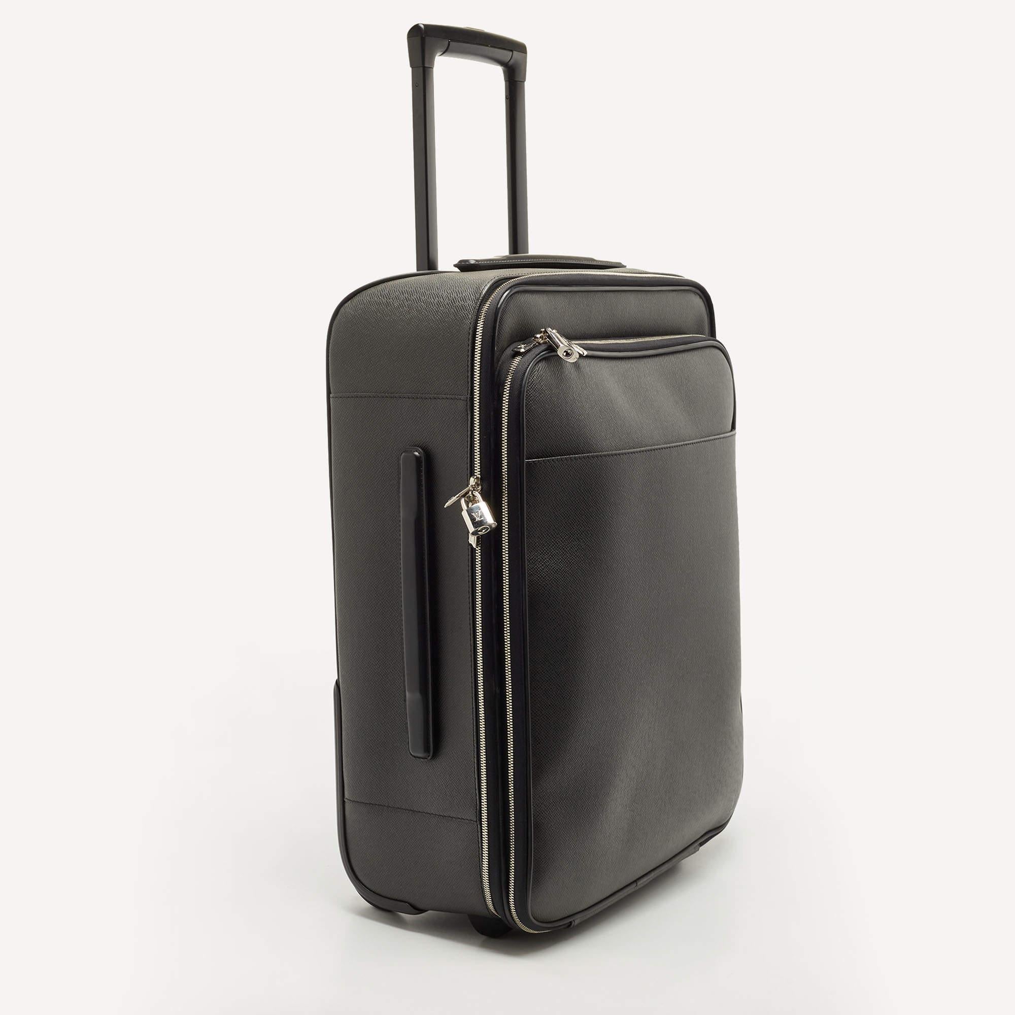 Men's Louis Vuitton Black Taiga Leather Pegase Legere 55 Business Suitcase