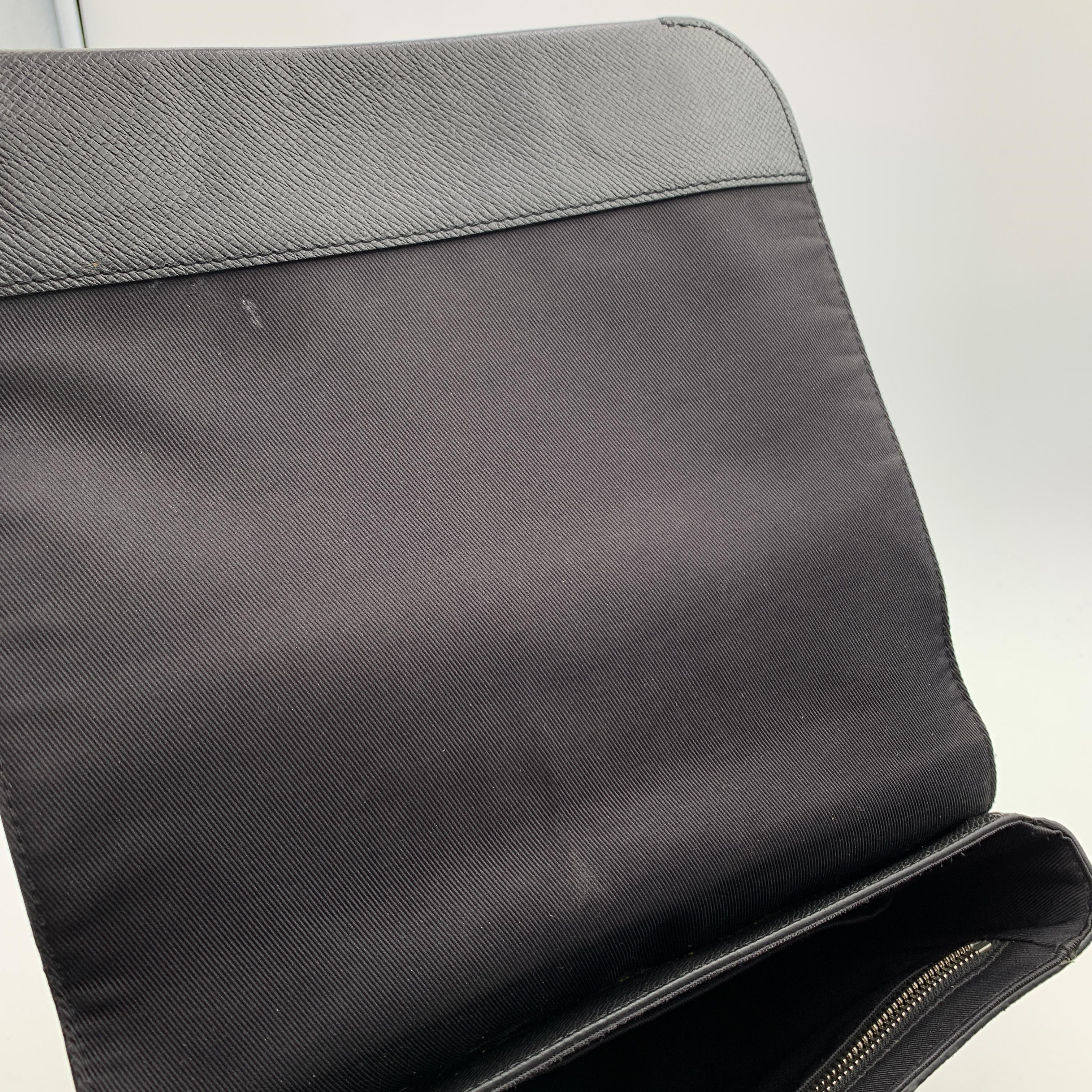 Louis Vuitton Black Taiga Leather Roman PM Unisex Messenger Bag 6