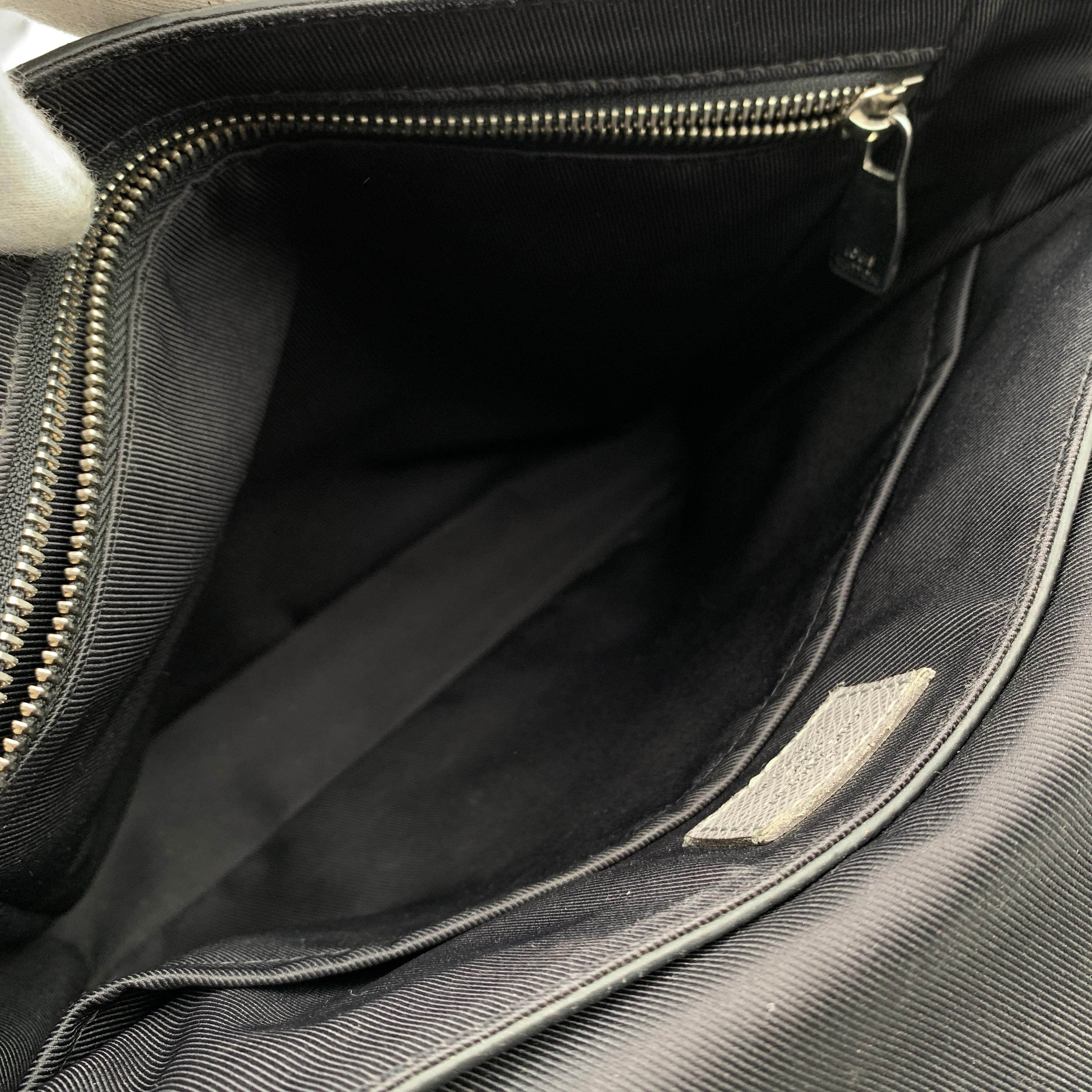 Louis Vuitton Black Taiga Leather Roman PM Unisex Messenger Bag 7