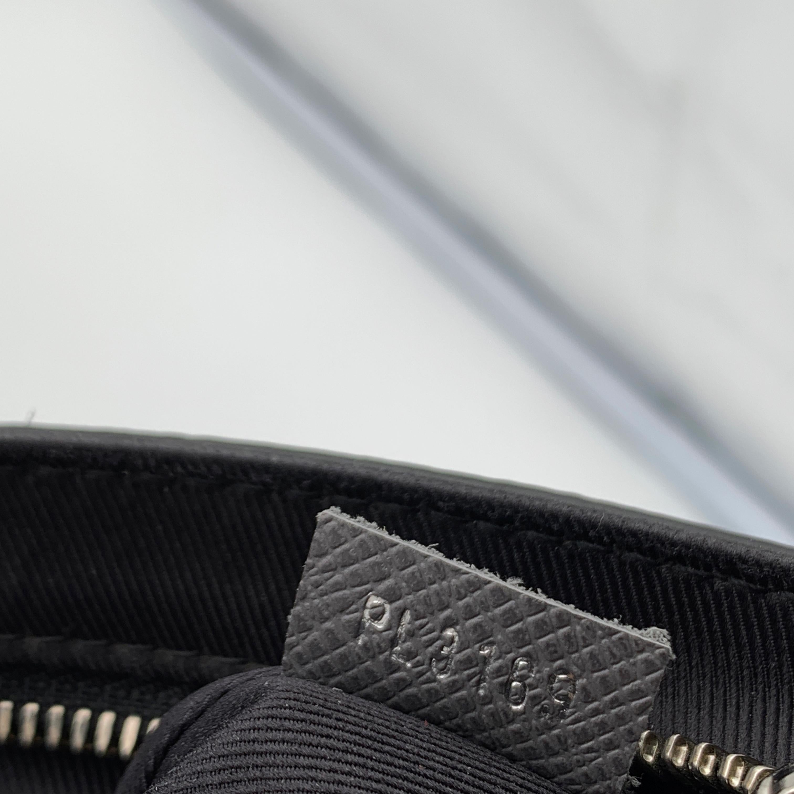 Louis Vuitton Black Taiga Leather Roman PM Unisex Messenger Bag 10