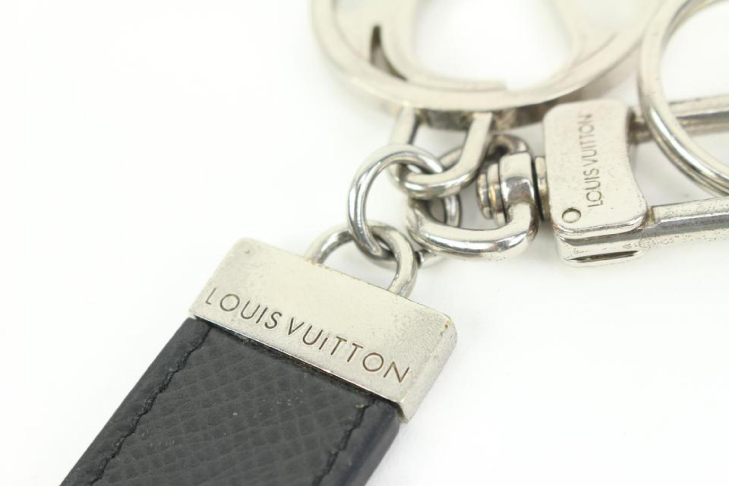 Louis Vuitton Black Taiga Leather Silver Logo Keychain Bag Charm Pendant 3lk412s For Sale 7