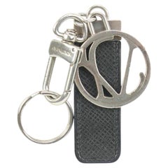 Vintage Louis Vuitton Black Taiga Leather Silver Logo Keychain Bag Charm Pendant 3lk412s
