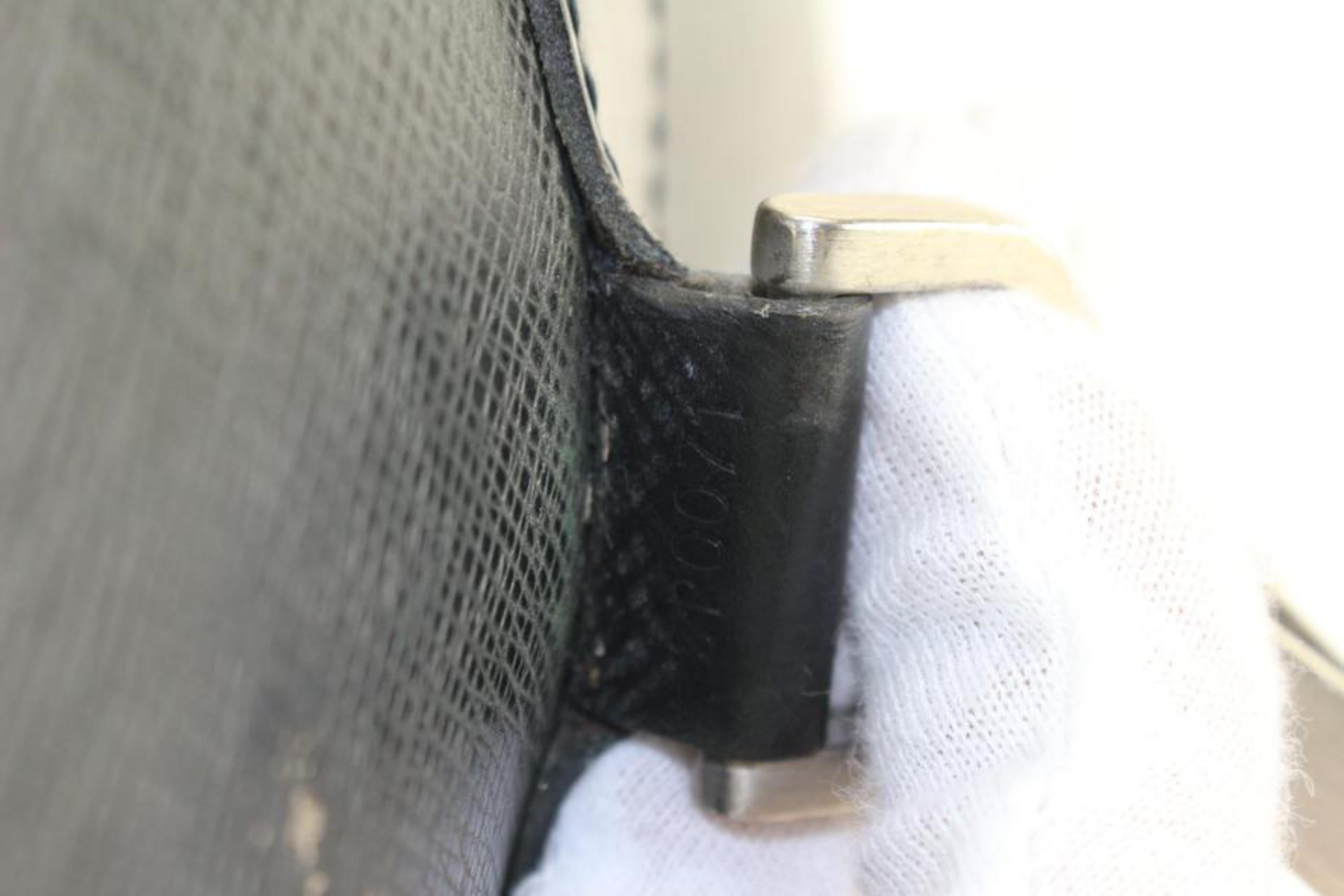 Louis Vuitton Black Taiga Leather Tura 2way Crossbody Messenger Travel 56lk429s For Sale 7