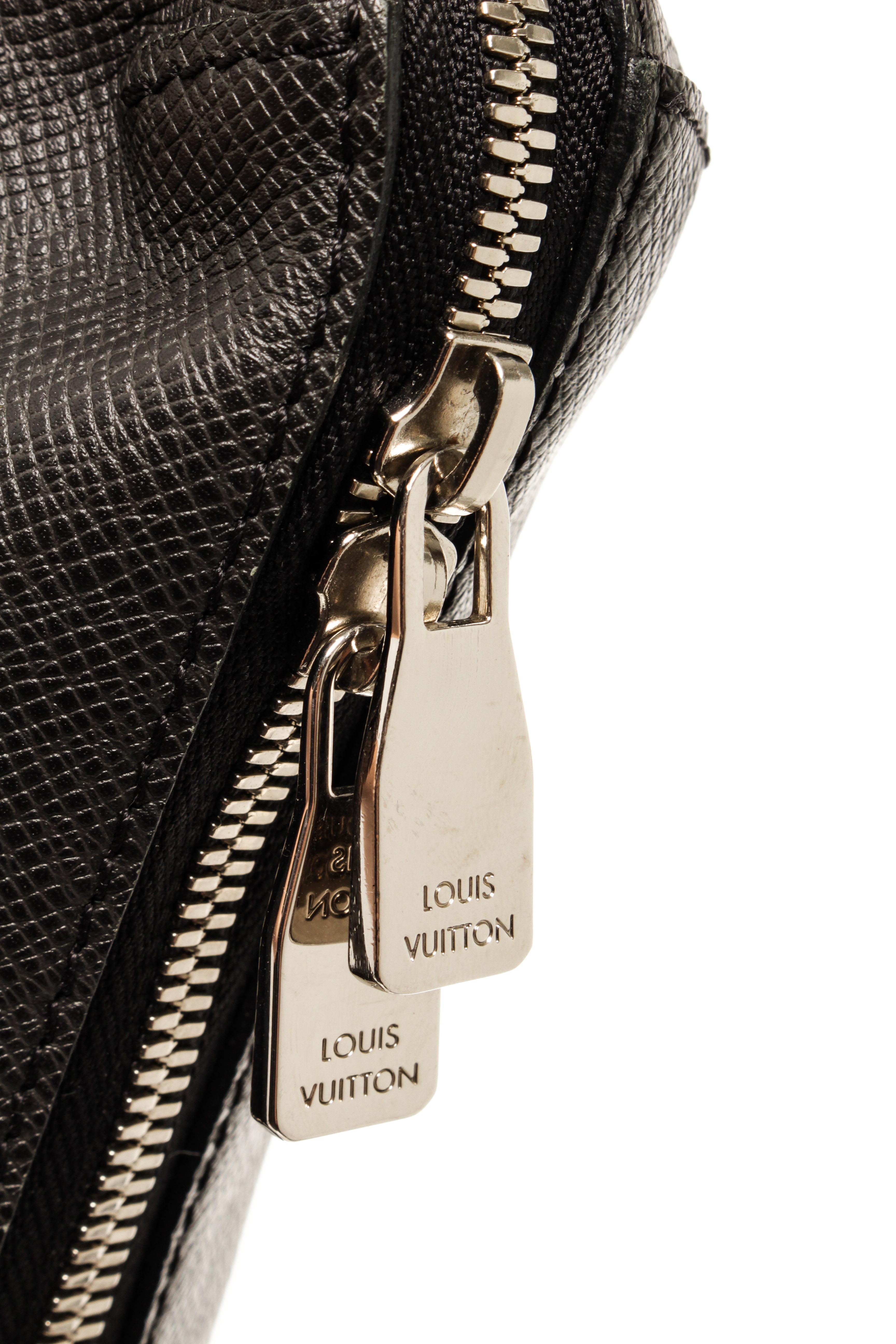 Louis Vuitton Black Taiga Leather Watcher Messenger Bag 3